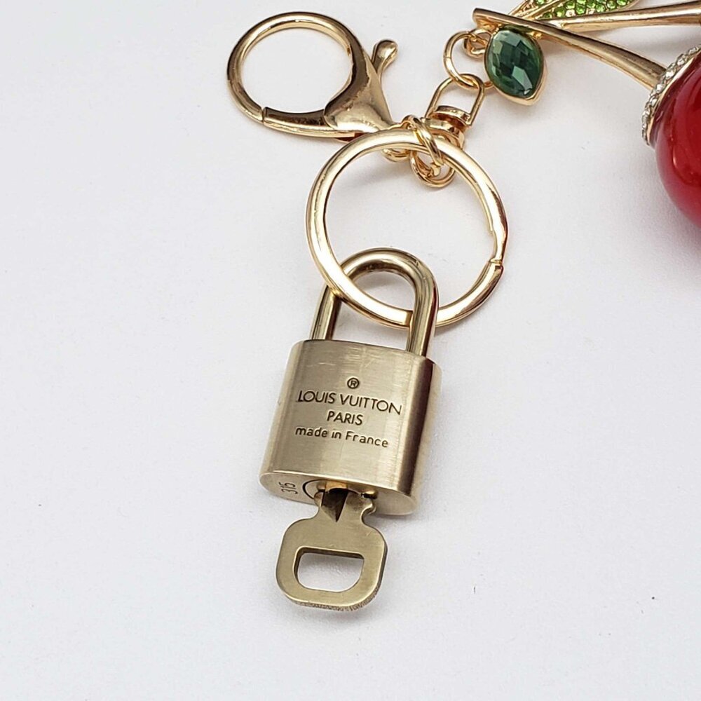 LV Authentic Gold Padlock 🔒 Key Set w/ Unbranded Keychain Cherry Charm - Picture 4 of 7